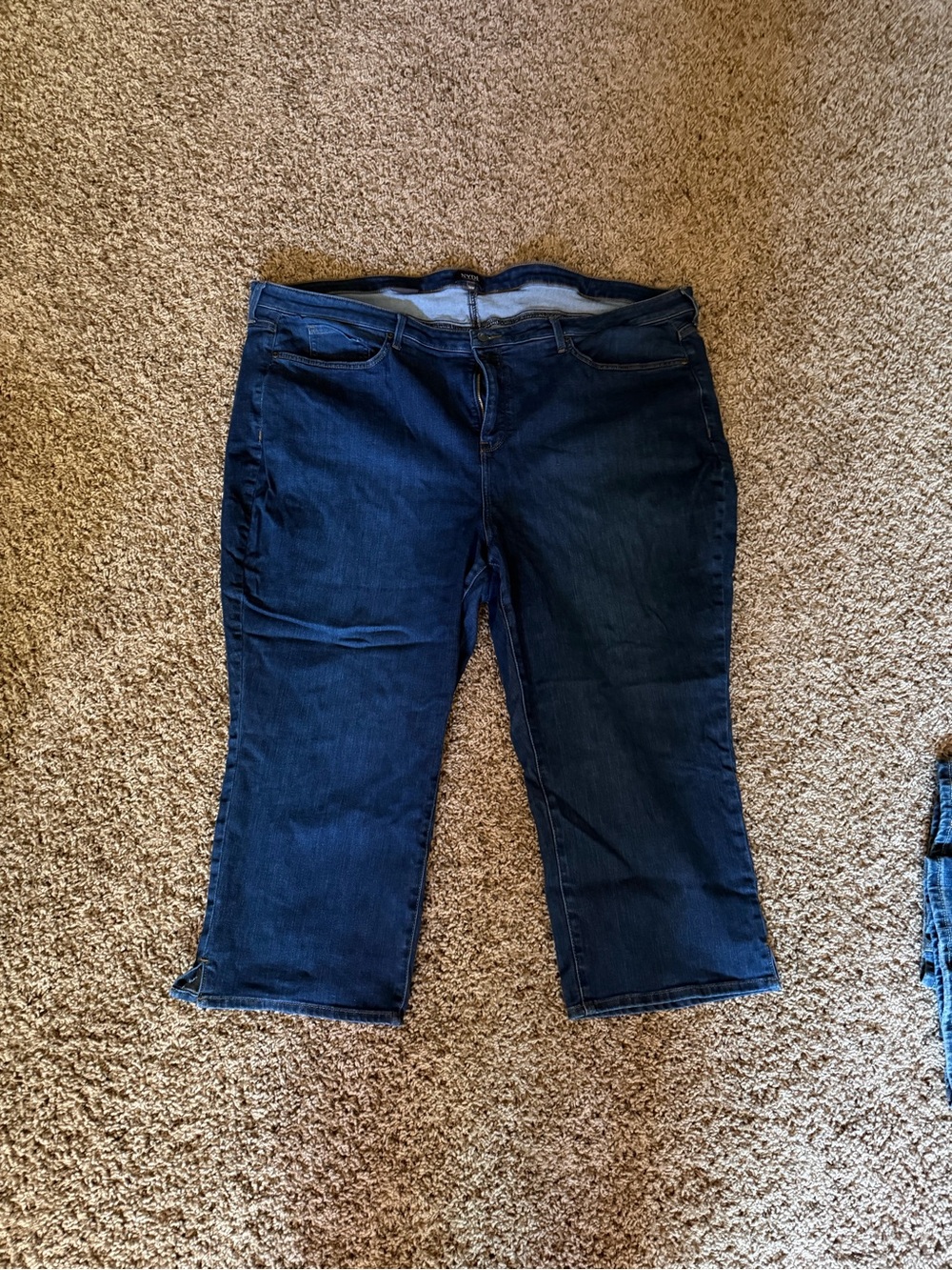 NYDJ LOT OF 6 PAIRS